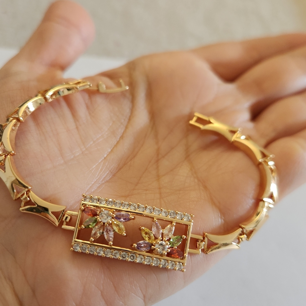 New 18K Gold Plated Multicolored Gemstones Diamond Flower Bracelet for Women